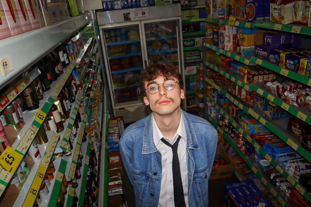 Single | No Cash Refunds – I Need You